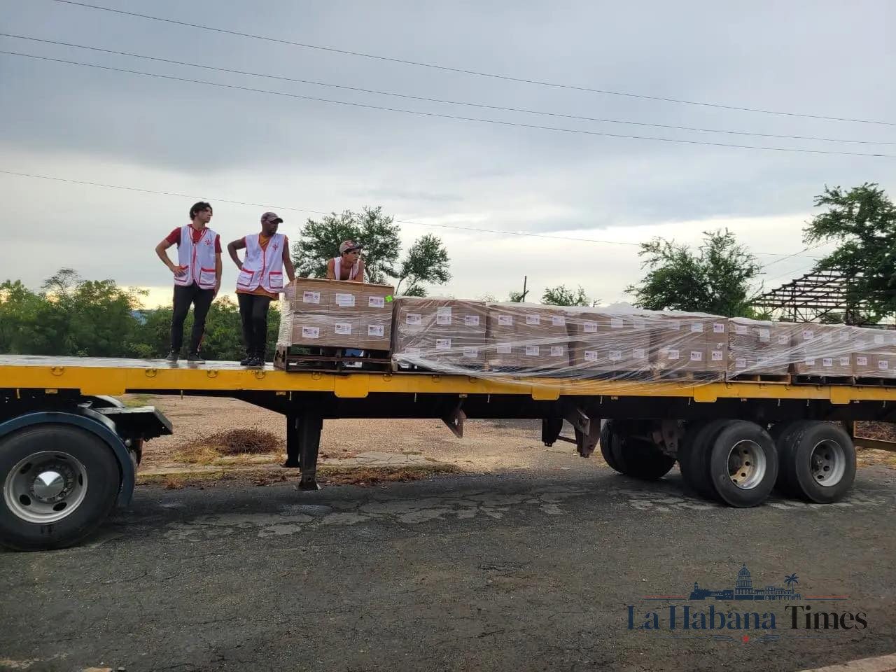 Llegan a Santiago de Cuba dos aviones de EE. UU. con ayuda humanitaria para damnificados del huracán Melissa