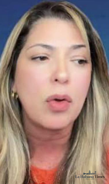 Detienen en Holguín a la activista Yamilka Mora por publicaciones críticas en Facebook
