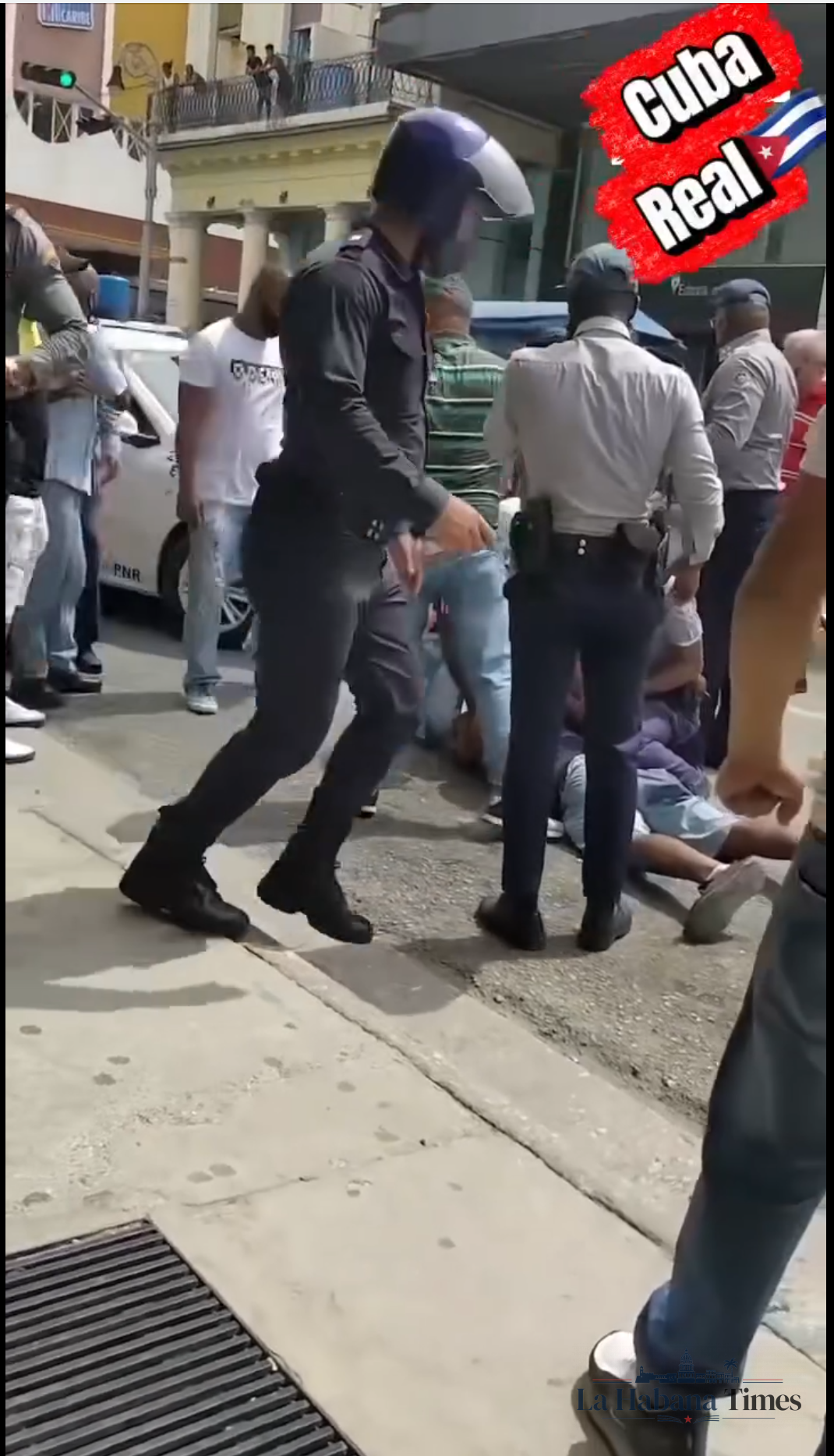 Brutal detención en La Habana: el régimen cubano vuelve a reprimir a quien pide libertad para los presos políticos