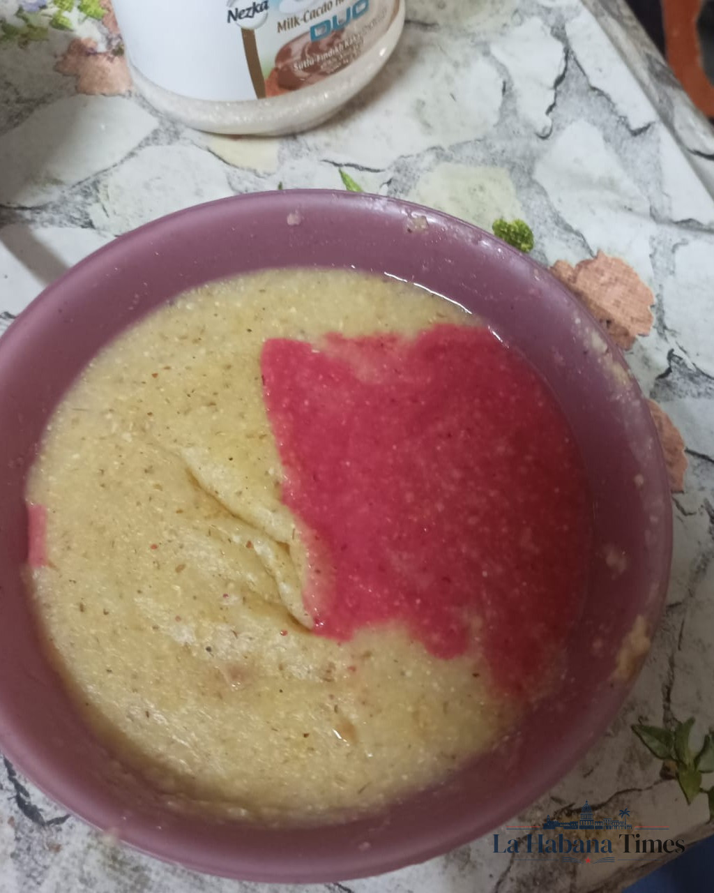 “Mi mamá me manda audios llorando”: familia en Guantánamo denuncia hambre, apagones y comida echándose a perder