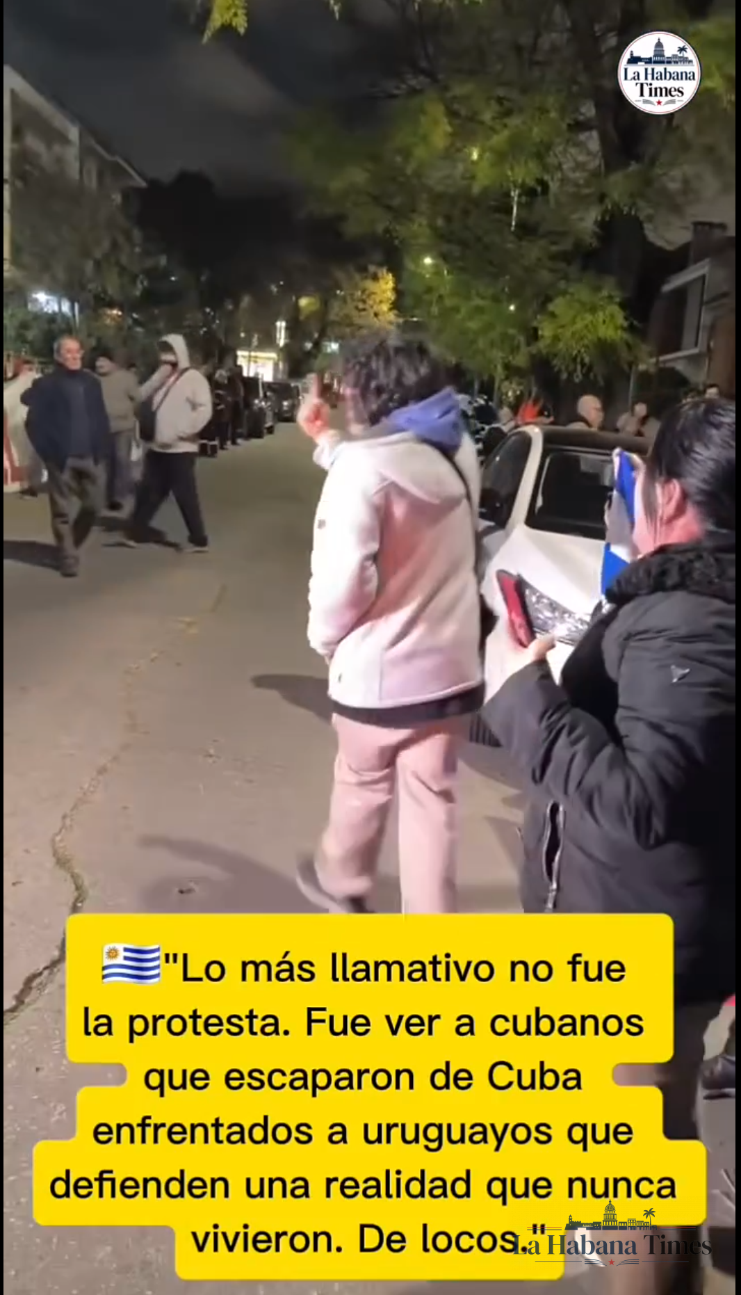 Cubanos en Uruguay protestan frente a la Embajada de Cuba y enfrentan a defensores del régimen