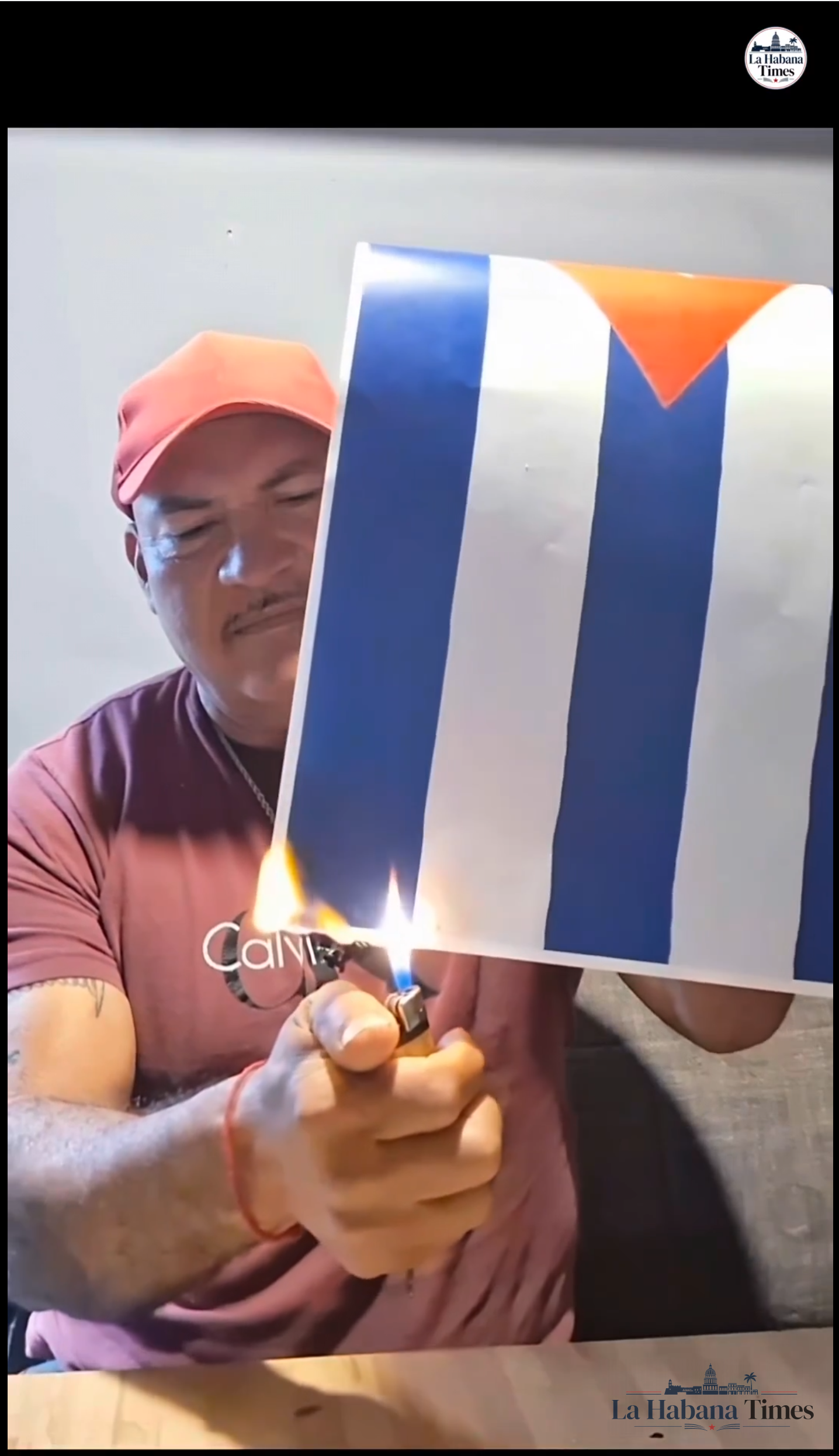 Polémica en redes por quema de bandera cubana: cubanos llaman al respeto y rechazan la generalización