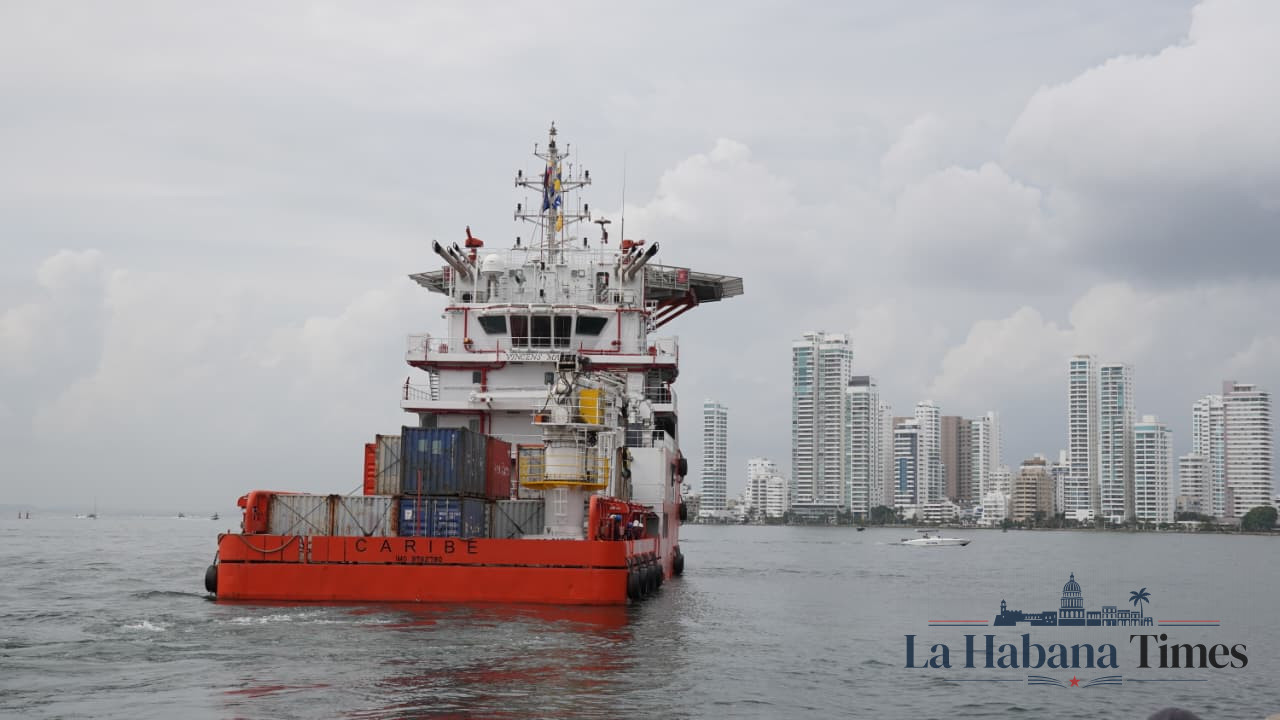 Petro envía cerca de 100 toneladas de ayuda humanitaria a Cuba en medio de la crisis de la isla