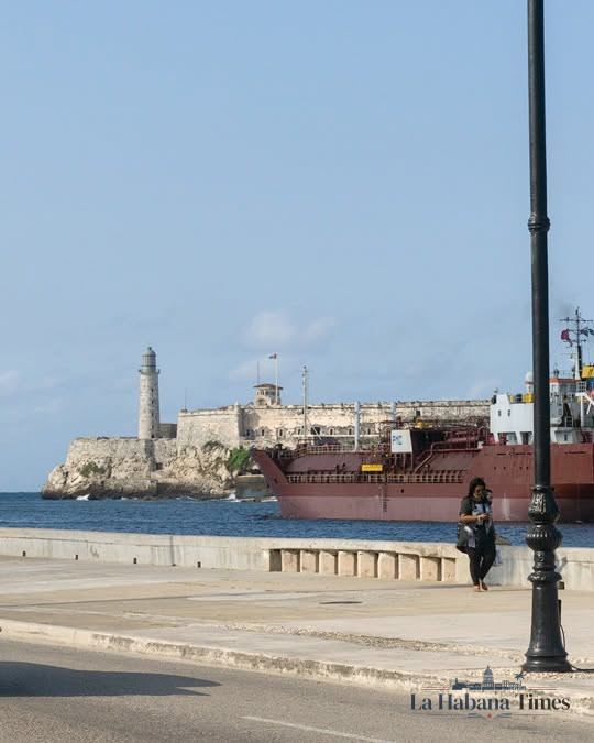 Empresa de Miami logra acuerdo para vender combustible en Cuba sin entregarlo al régimen