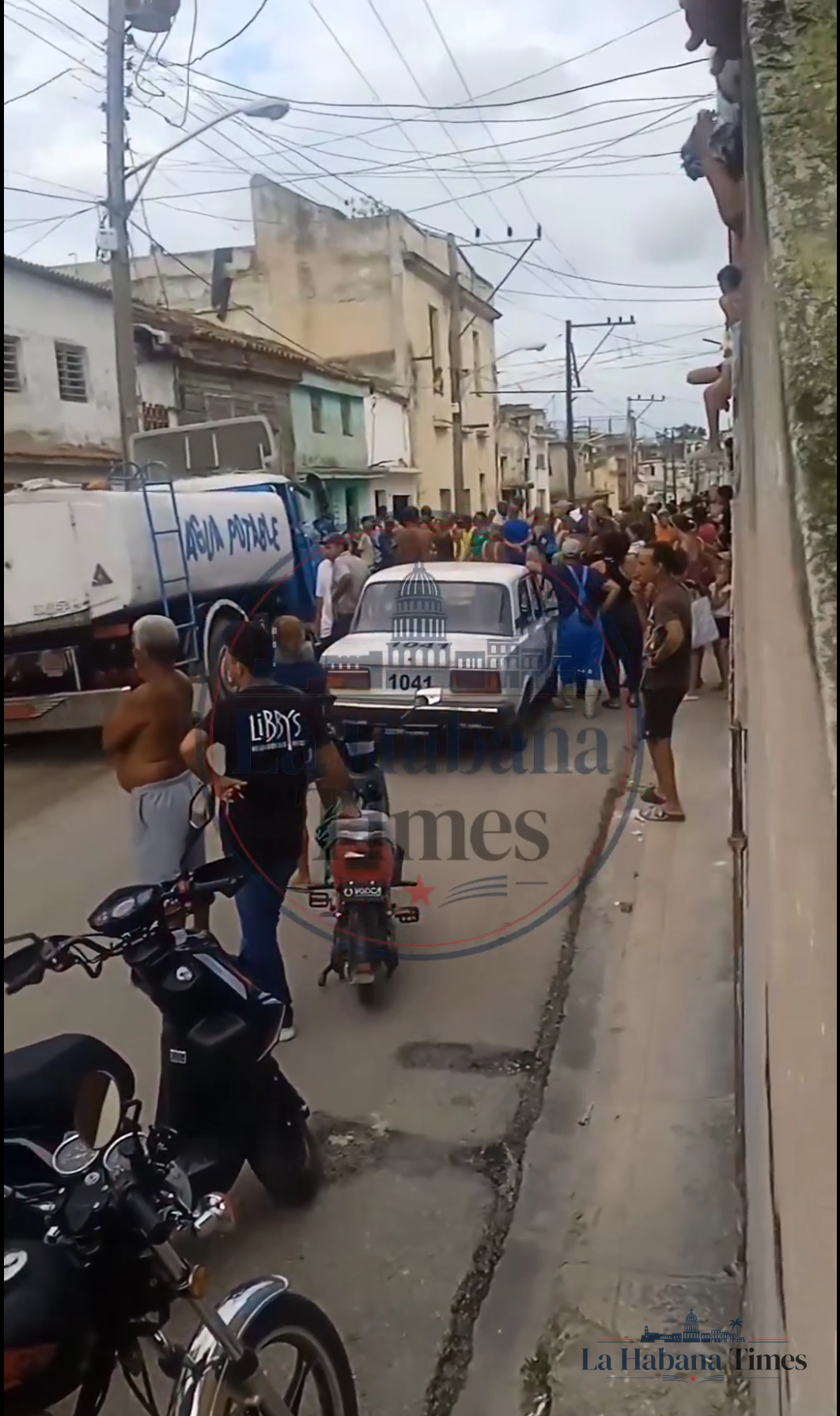 Vecinos de Regla piden pacíficamente que les devuelvan la paz en sus hogares