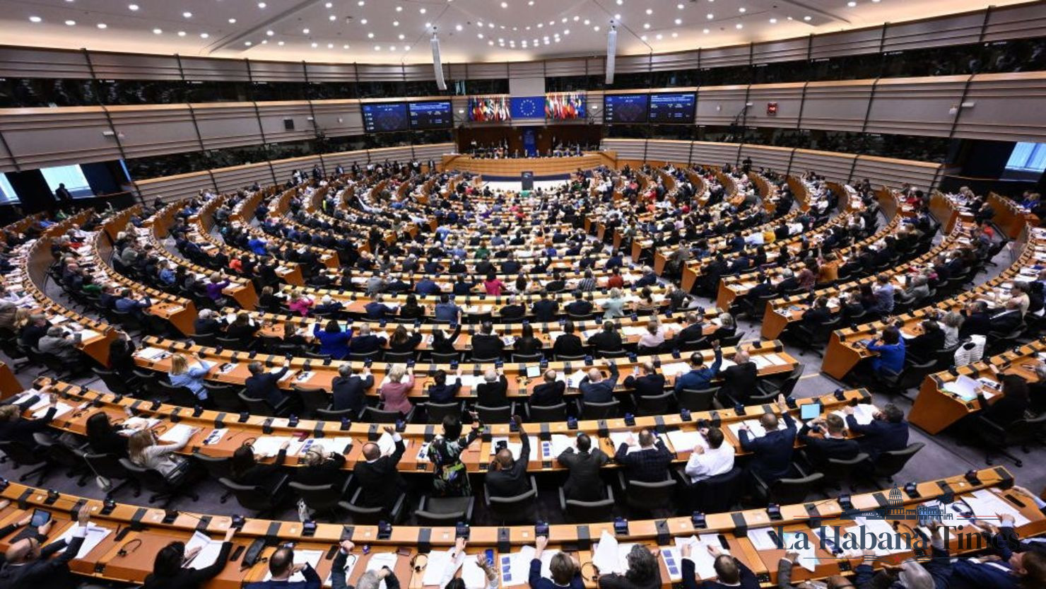 Parlamento Europeo aprueba resolución que pide sancionar a Díaz-Canel y suspender el acuerdo de la UE con Cuba