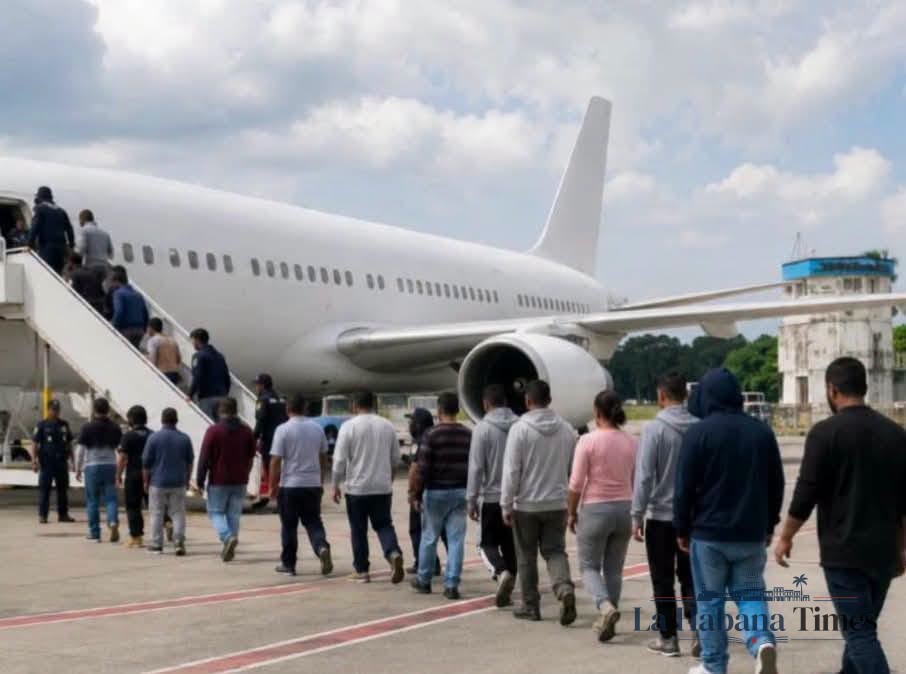 ÚLTIMA HORA: LLEGA A CUBA UN VUELO CON 127 DEPORTADOS DESDE ESTADOS UNIDOS